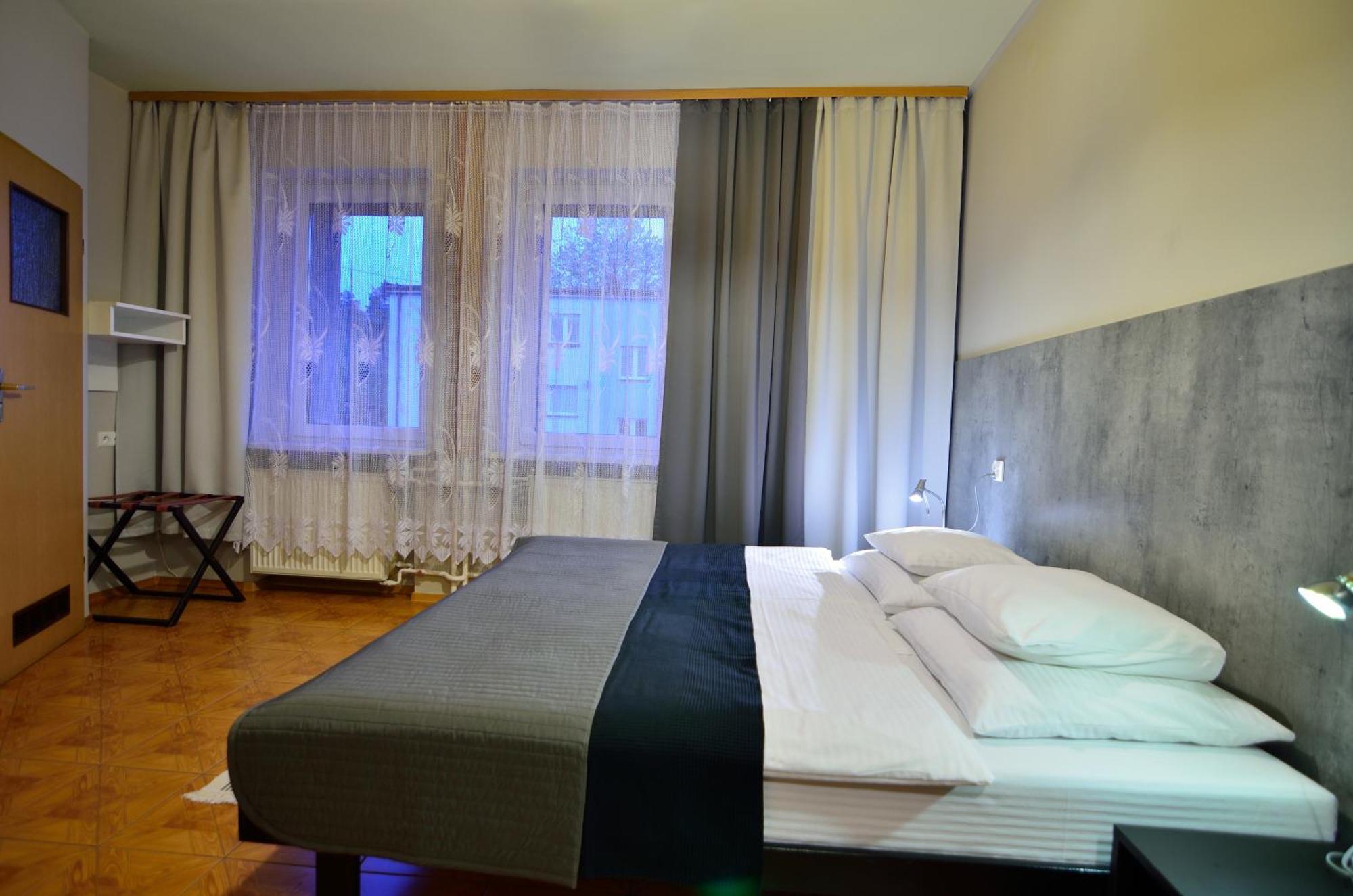 Hotel Gracja Kuznia Raciborska Exterior photo