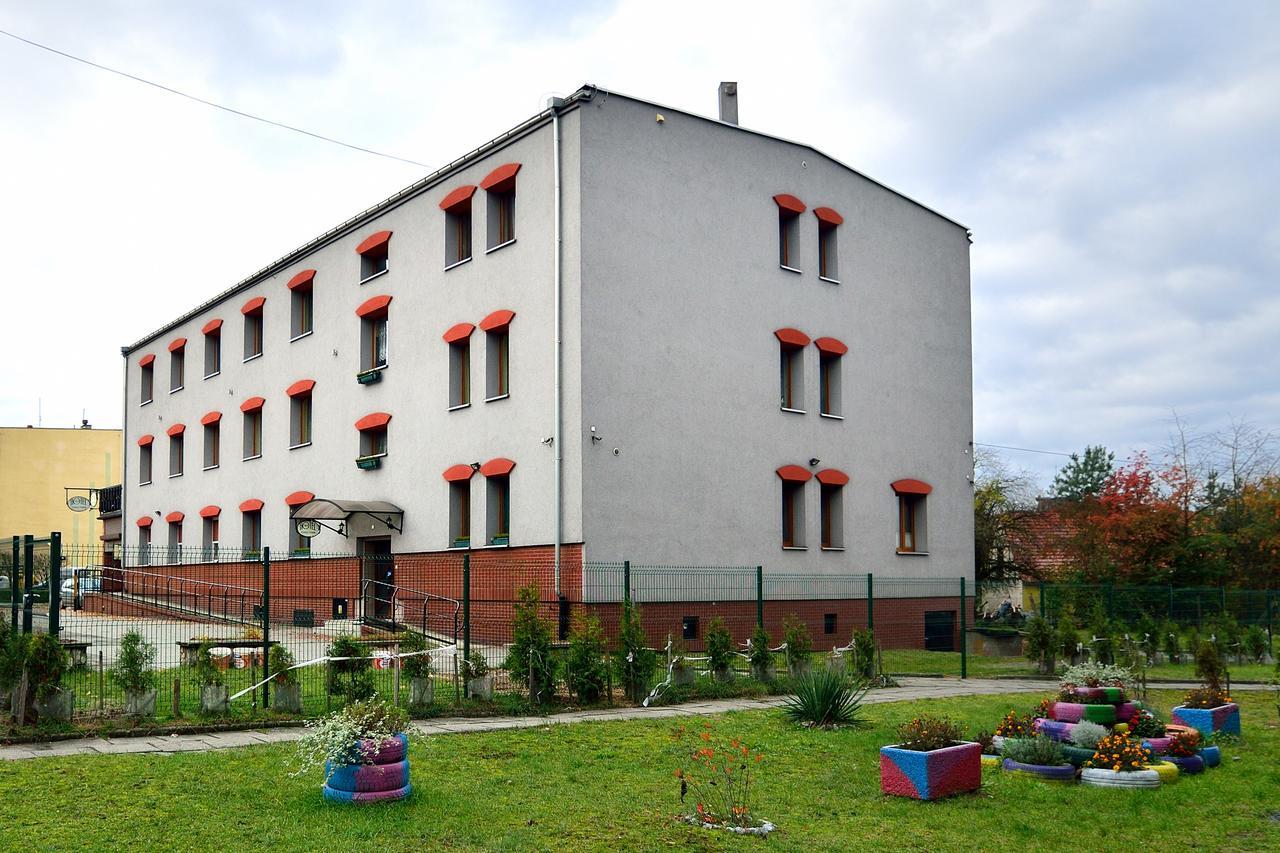 Hotel Gracja Kuznia Raciborska Exterior photo